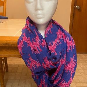 Lilly Pulitzer giraffe infinity scarf